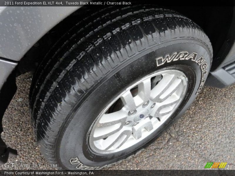Tuxedo Black Metallic / Charcoal Black 2011 Ford Expedition EL XLT 4x4