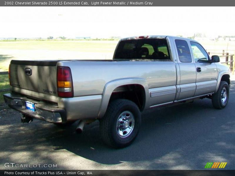 Light Pewter Metallic / Medium Gray 2002 Chevrolet Silverado 2500 LS Extended Cab