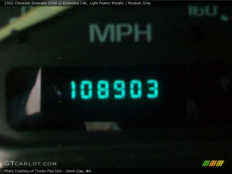 Light Pewter Metallic / Medium Gray 2002 Chevrolet Silverado 2500 LS Extended Cab