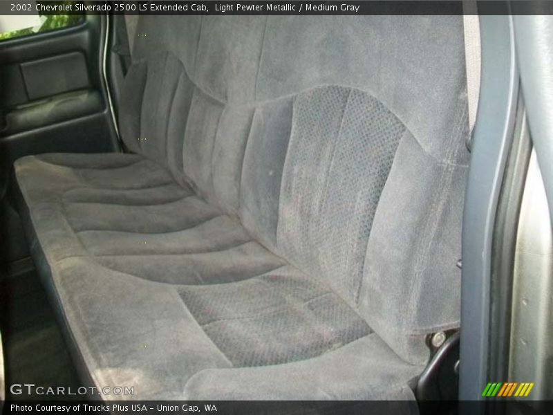 Light Pewter Metallic / Medium Gray 2002 Chevrolet Silverado 2500 LS Extended Cab
