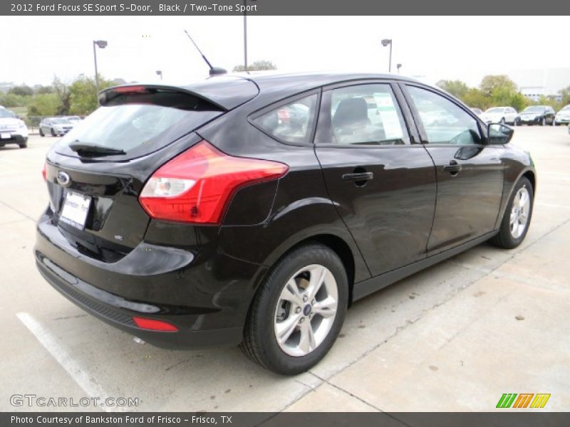 Black / Two-Tone Sport 2012 Ford Focus SE Sport 5-Door