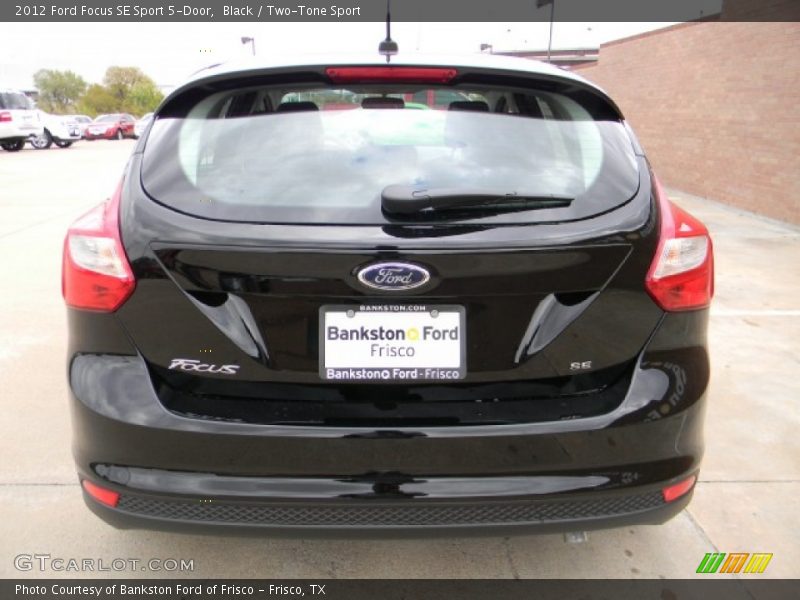 Black / Two-Tone Sport 2012 Ford Focus SE Sport 5-Door