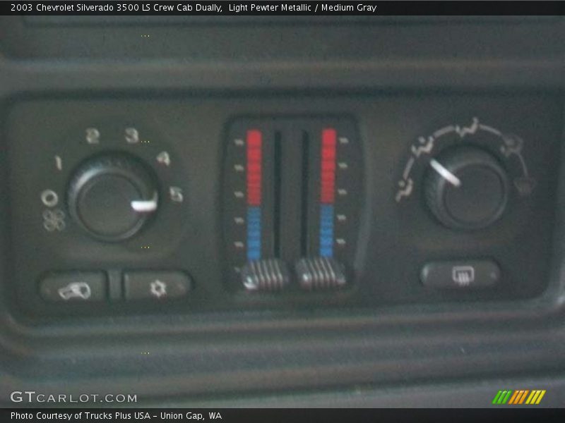 Light Pewter Metallic / Medium Gray 2003 Chevrolet Silverado 3500 LS Crew Cab Dually
