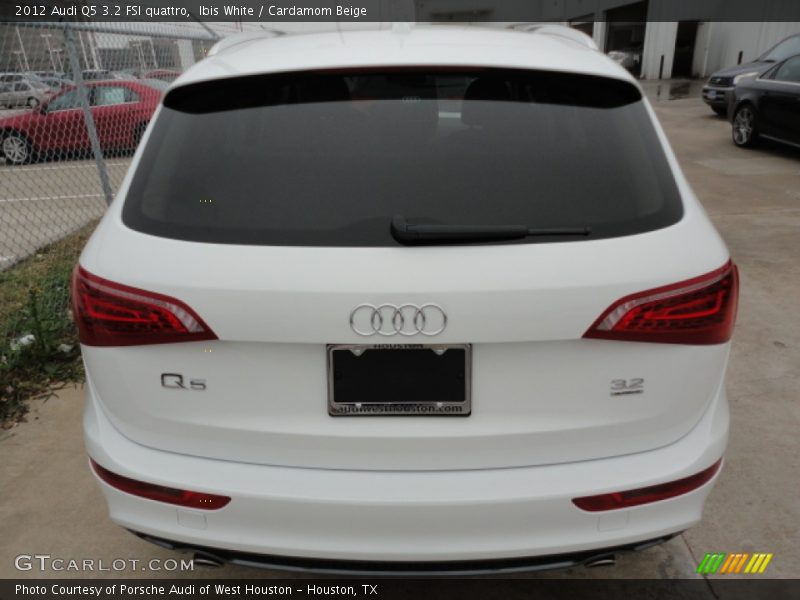 Ibis White / Cardamom Beige 2012 Audi Q5 3.2 FSI quattro
