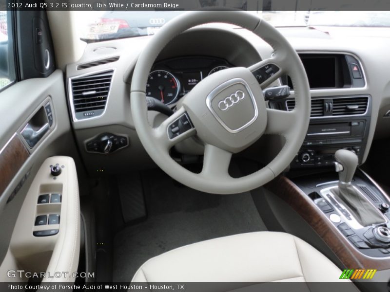  2012 Q5 3.2 FSI quattro Steering Wheel