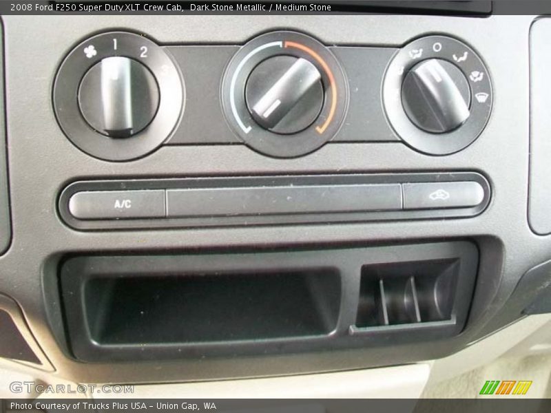 Dark Stone Metallic / Medium Stone 2008 Ford F250 Super Duty XLT Crew Cab