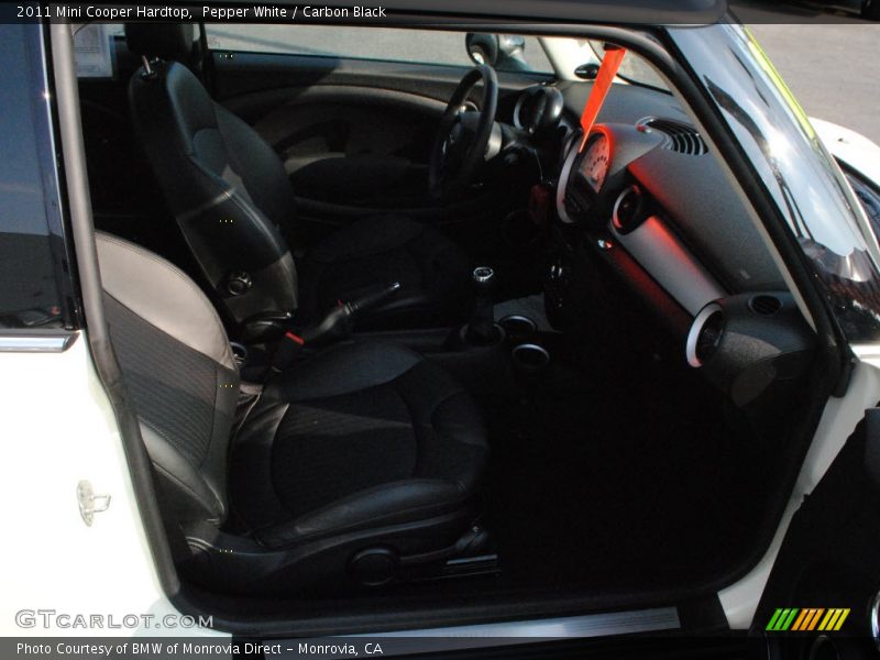 Pepper White / Carbon Black 2011 Mini Cooper Hardtop