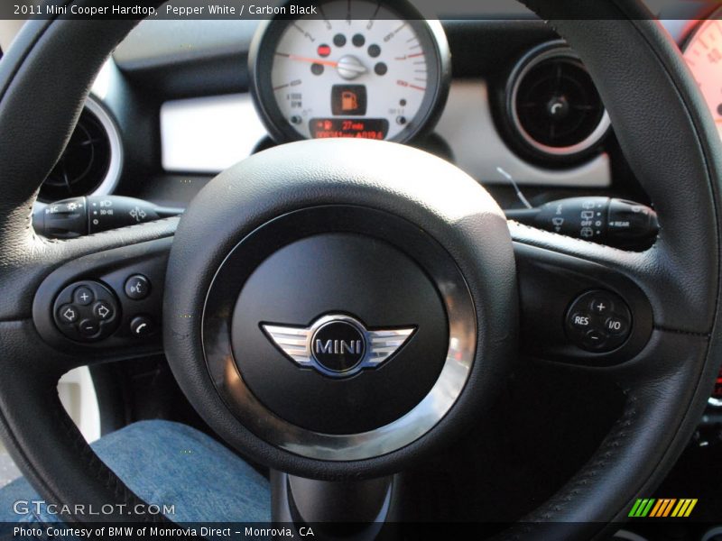Pepper White / Carbon Black 2011 Mini Cooper Hardtop