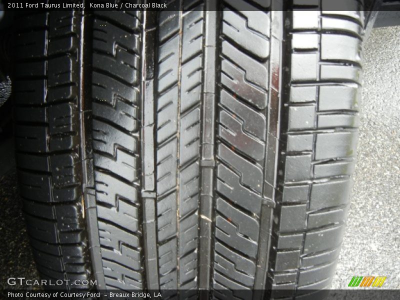 Kona Blue / Charcoal Black 2011 Ford Taurus Limited