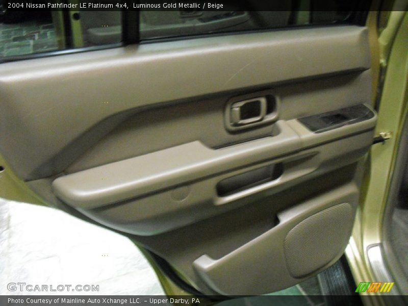 Luminous Gold Metallic / Beige 2004 Nissan Pathfinder LE Platinum 4x4