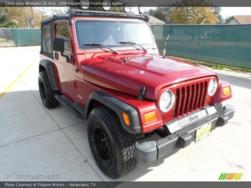 Front 3/4 View of 1999 Wrangler SE 4x4
