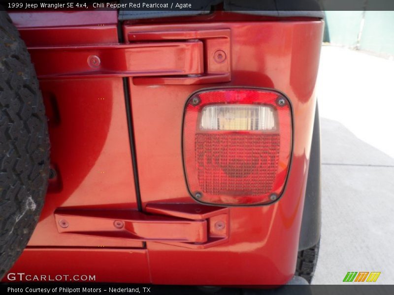 Chili Pepper Red Pearlcoat / Agate 1999 Jeep Wrangler SE 4x4