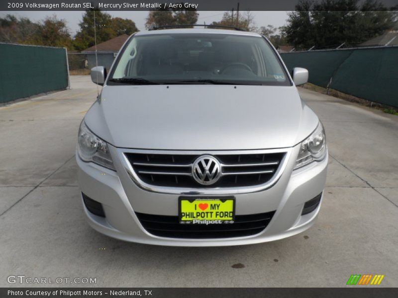 Mercury Sliver Metallic / Aero Grey 2009 Volkswagen Routan SEL