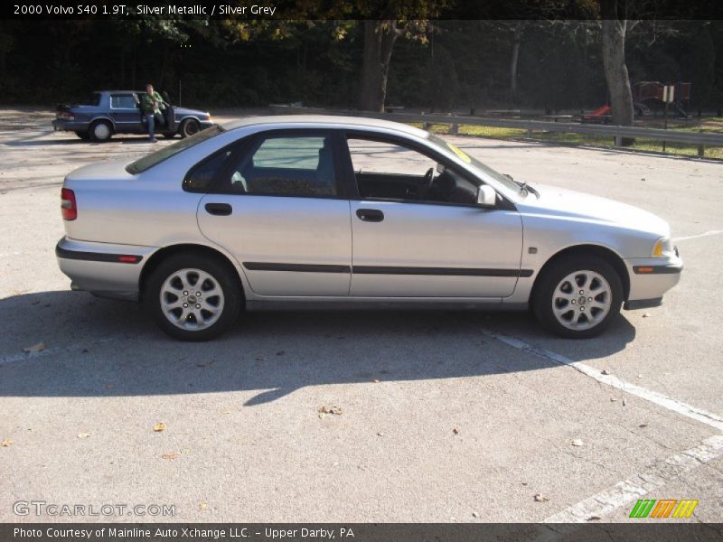 Silver Metallic / Silver Grey 2000 Volvo S40 1.9T