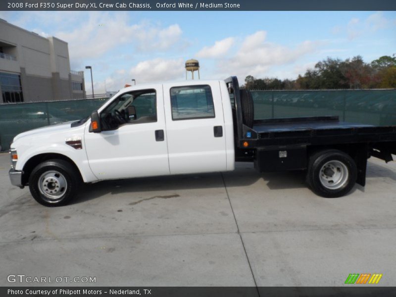 Oxford White / Medium Stone 2008 Ford F350 Super Duty XL Crew Cab Chassis