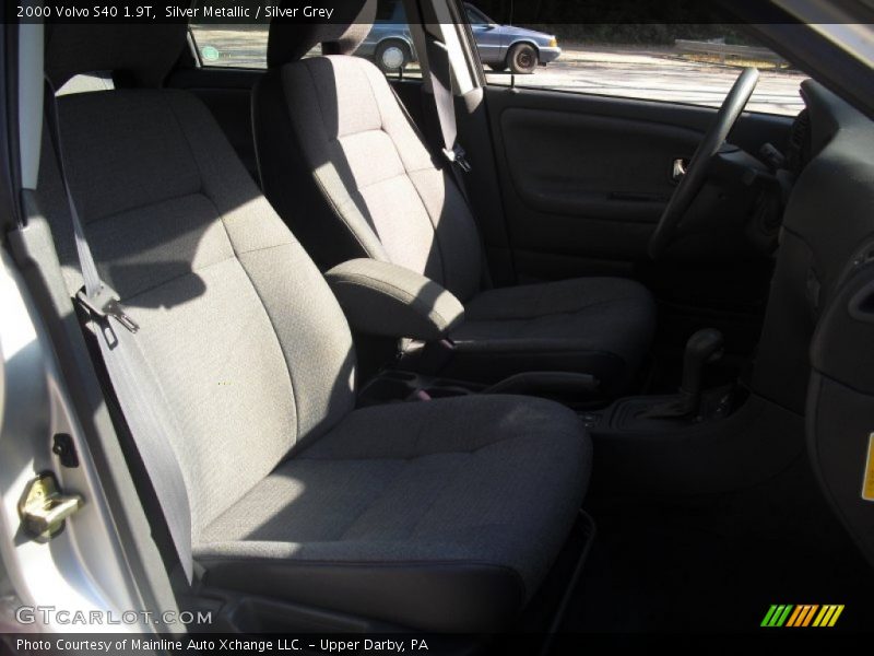 Silver Metallic / Silver Grey 2000 Volvo S40 1.9T