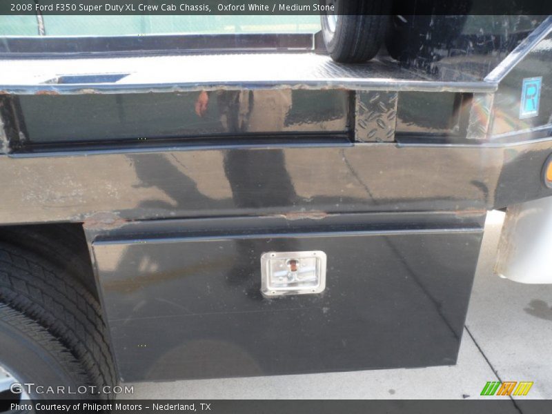 Oxford White / Medium Stone 2008 Ford F350 Super Duty XL Crew Cab Chassis