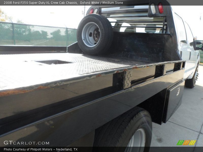 Oxford White / Medium Stone 2008 Ford F350 Super Duty XL Crew Cab Chassis