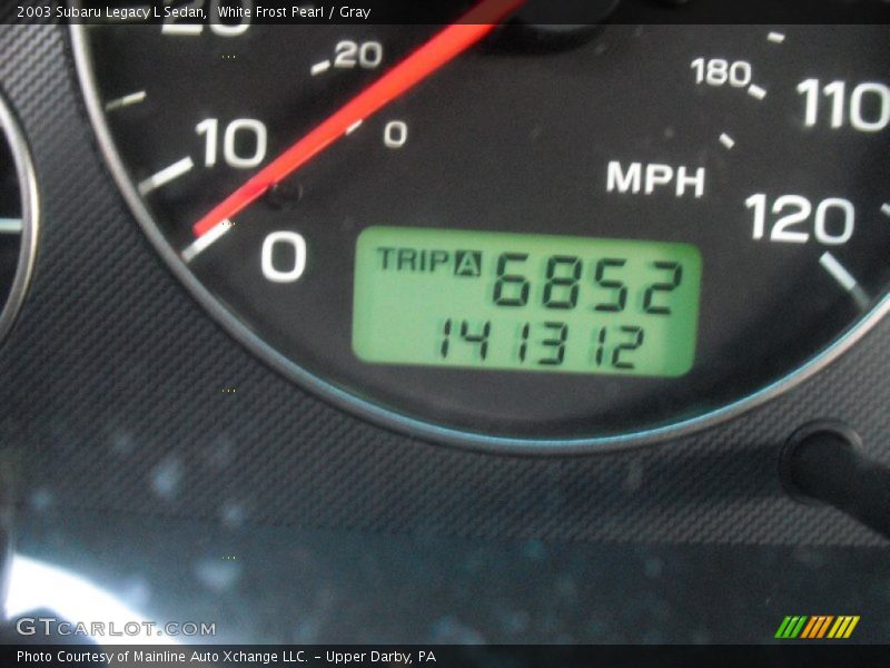 White Frost Pearl / Gray 2003 Subaru Legacy L Sedan