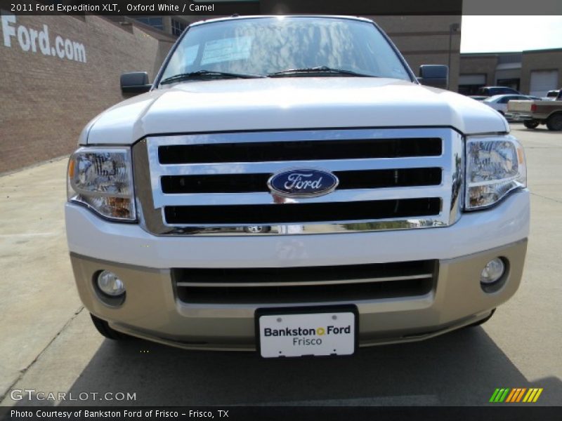 Oxford White / Camel 2011 Ford Expedition XLT