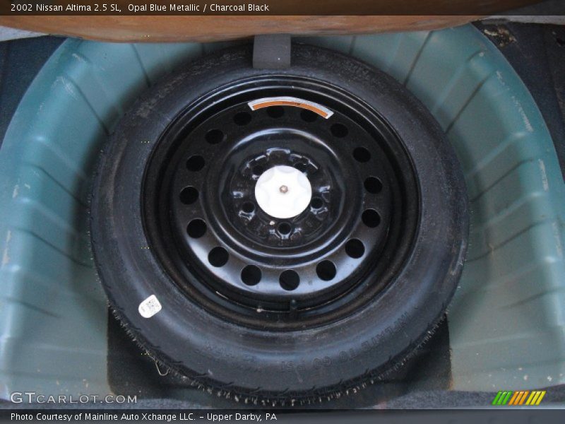Opal Blue Metallic / Charcoal Black 2002 Nissan Altima 2.5 SL
