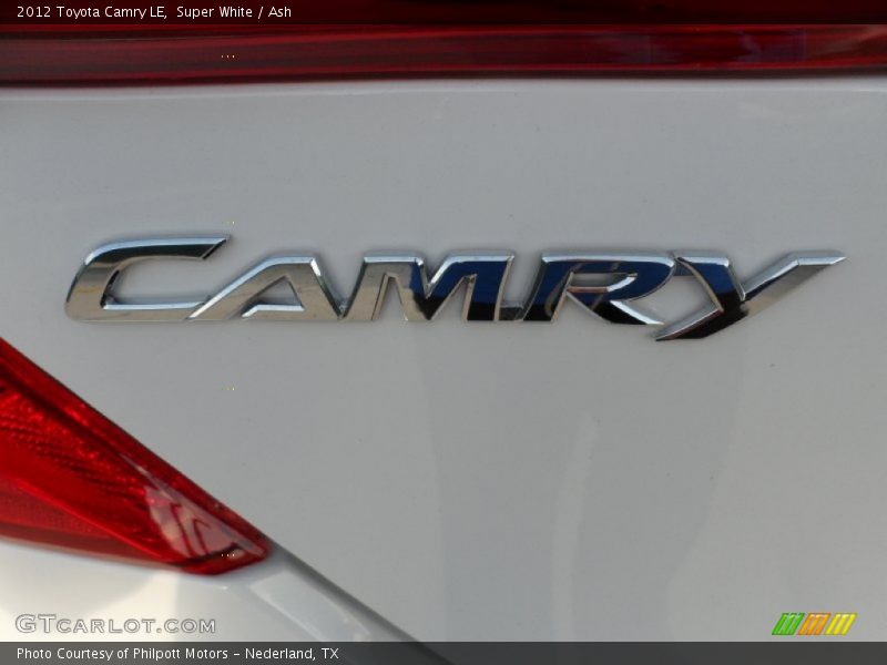 Super White / Ash 2012 Toyota Camry LE