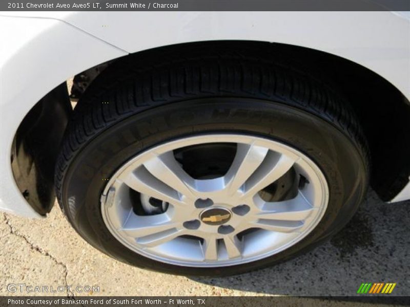 Summit White / Charcoal 2011 Chevrolet Aveo Aveo5 LT