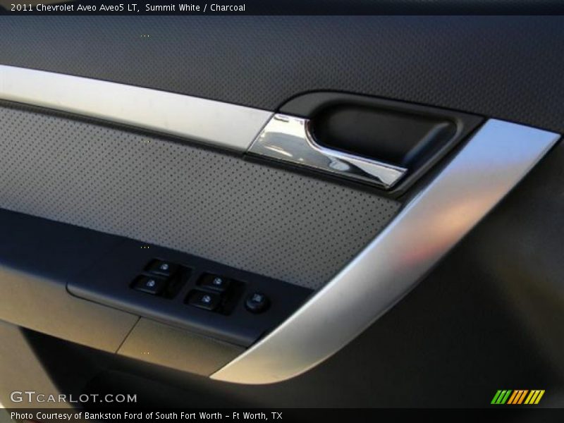 Summit White / Charcoal 2011 Chevrolet Aveo Aveo5 LT