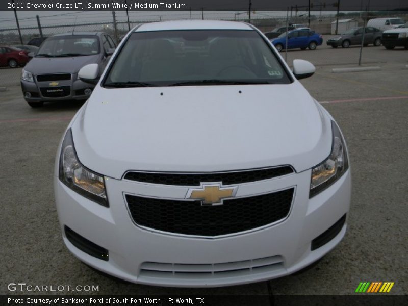 Summit White / Medium Titanium 2011 Chevrolet Cruze LT