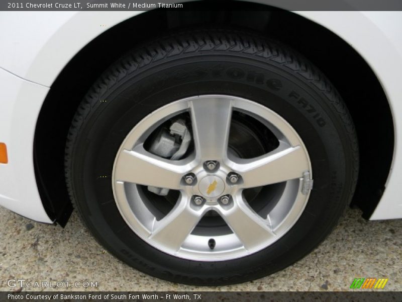 Summit White / Medium Titanium 2011 Chevrolet Cruze LT