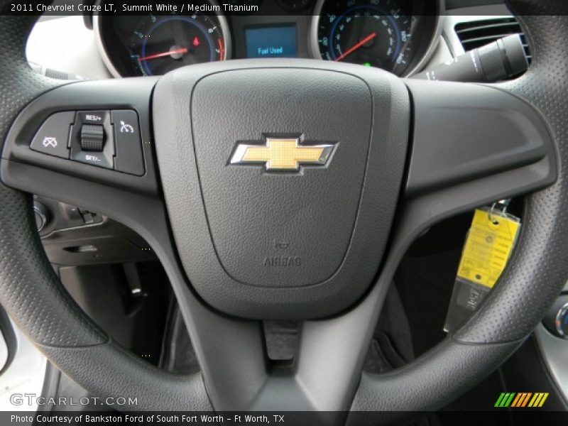 Summit White / Medium Titanium 2011 Chevrolet Cruze LT