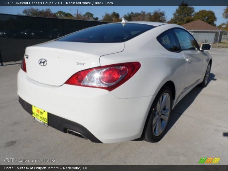 Karussell White / Black Cloth 2012 Hyundai Genesis Coupe 2.0T