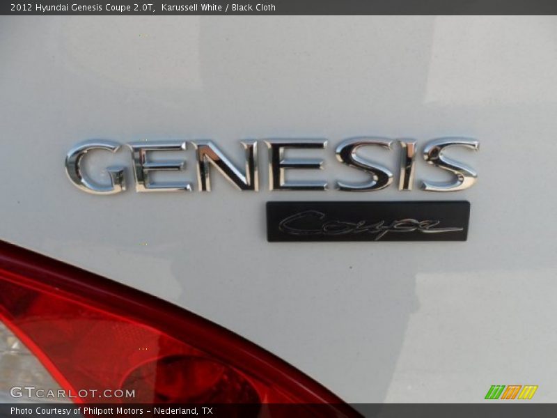 Karussell White / Black Cloth 2012 Hyundai Genesis Coupe 2.0T