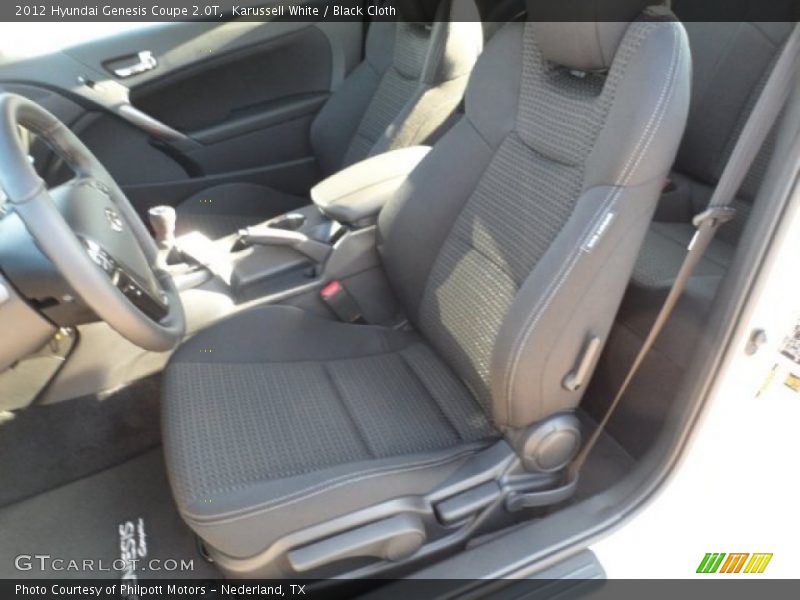 Karussell White / Black Cloth 2012 Hyundai Genesis Coupe 2.0T