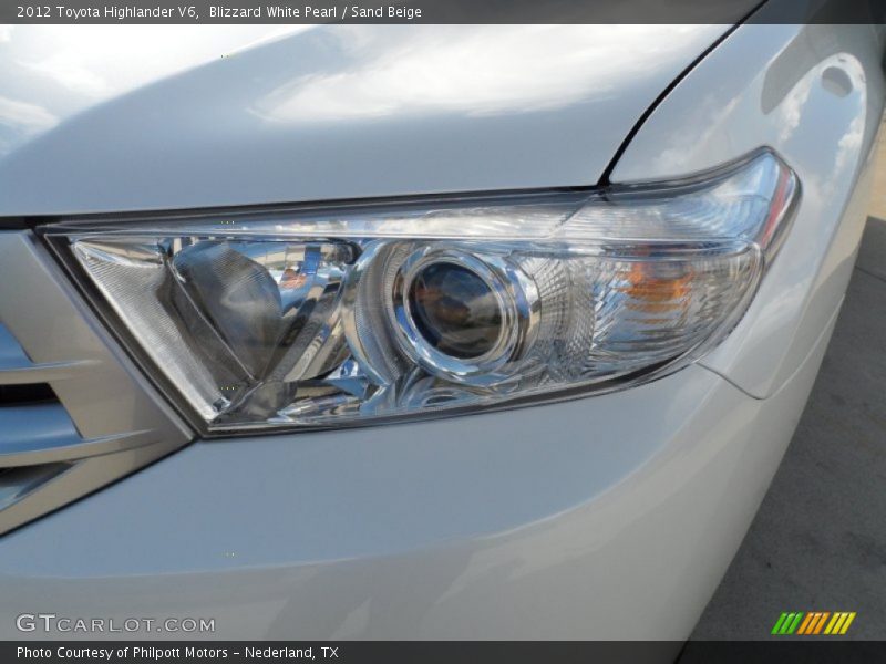 Blizzard White Pearl / Sand Beige 2012 Toyota Highlander V6