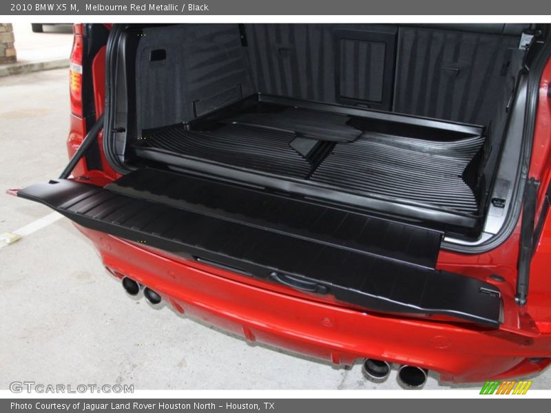  2010 X5 M  Trunk