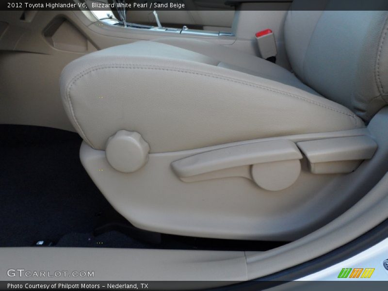 Blizzard White Pearl / Sand Beige 2012 Toyota Highlander V6
