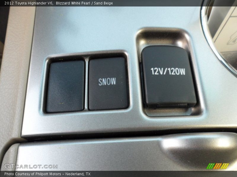 Blizzard White Pearl / Sand Beige 2012 Toyota Highlander V6
