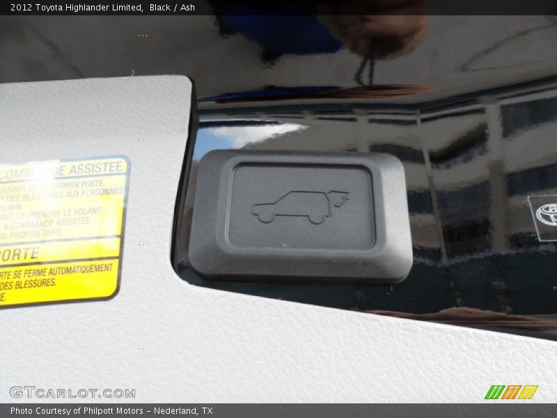 Black / Ash 2012 Toyota Highlander Limited