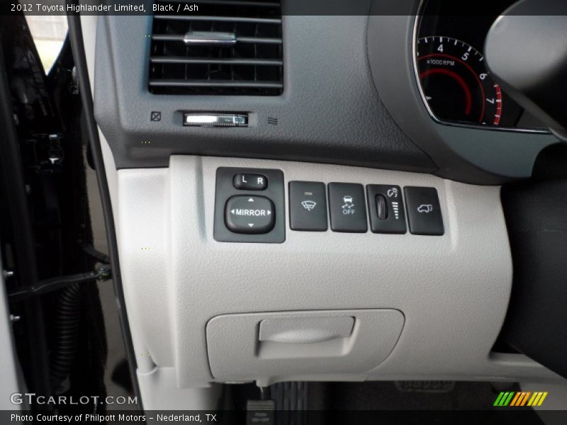 Black / Ash 2012 Toyota Highlander Limited