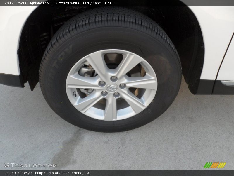 Blizzard White Pearl / Sand Beige 2012 Toyota Highlander V6