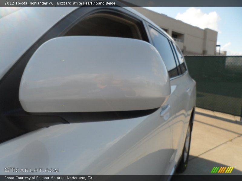 Blizzard White Pearl / Sand Beige 2012 Toyota Highlander V6