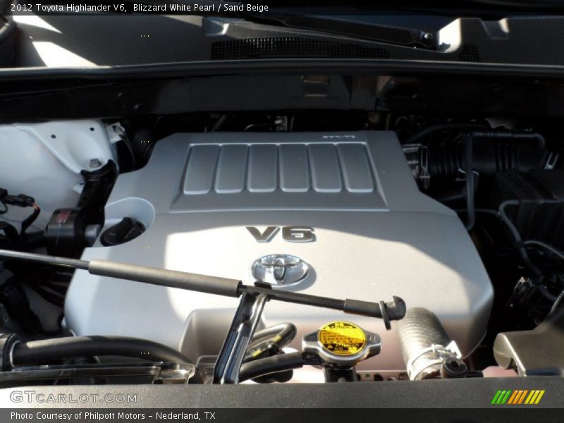 Blizzard White Pearl / Sand Beige 2012 Toyota Highlander V6