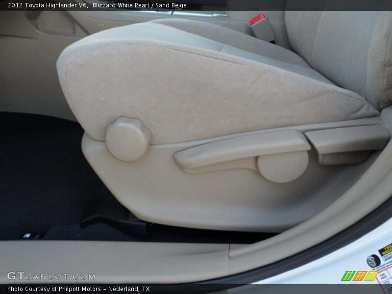 Blizzard White Pearl / Sand Beige 2012 Toyota Highlander V6