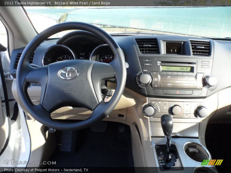 Blizzard White Pearl / Sand Beige 2012 Toyota Highlander V6