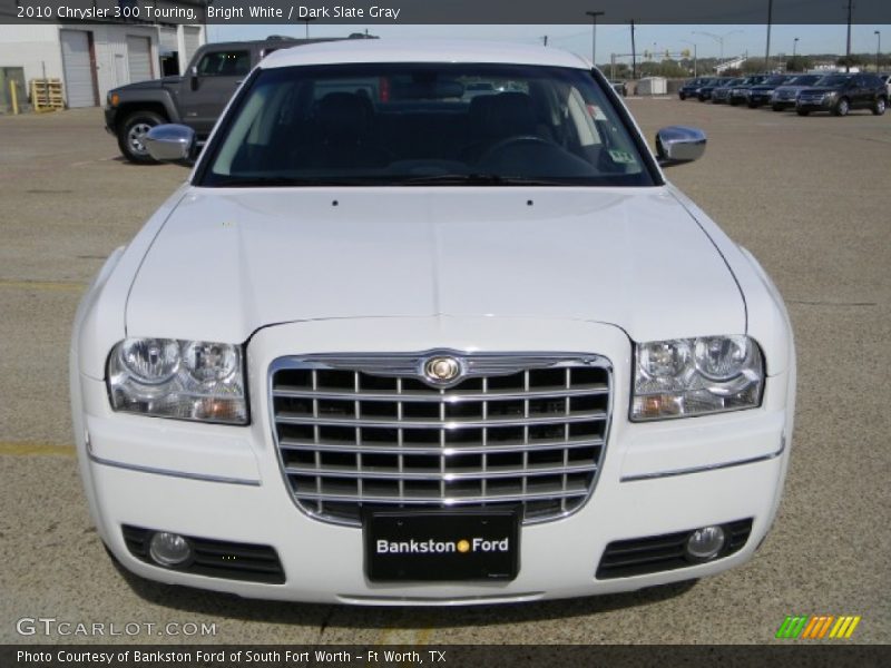 Bright White / Dark Slate Gray 2010 Chrysler 300 Touring