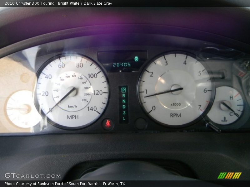 Bright White / Dark Slate Gray 2010 Chrysler 300 Touring