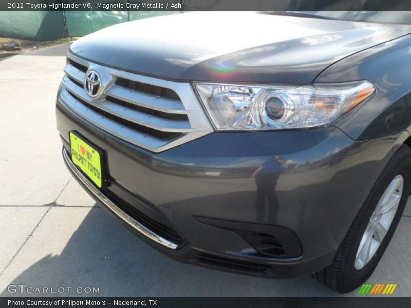 Magnetic Gray Metallic / Ash 2012 Toyota Highlander V6