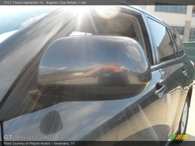 Magnetic Gray Metallic / Ash 2012 Toyota Highlander V6