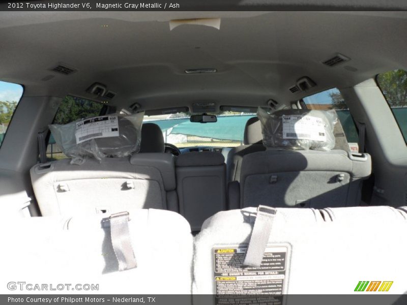 Magnetic Gray Metallic / Ash 2012 Toyota Highlander V6